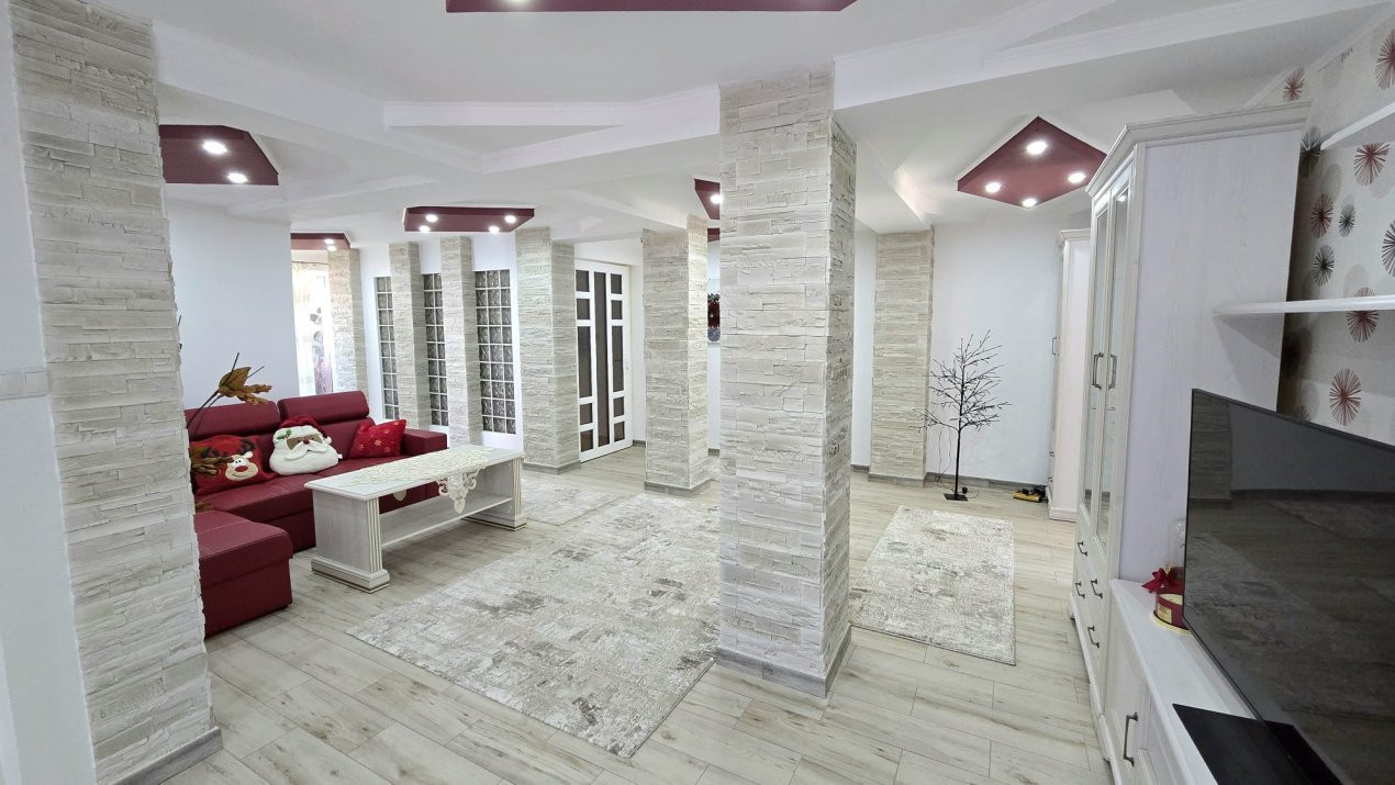 de vânzare casa str Șoimoșeni