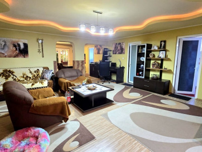 de vânzare casa str Șoimoșeni