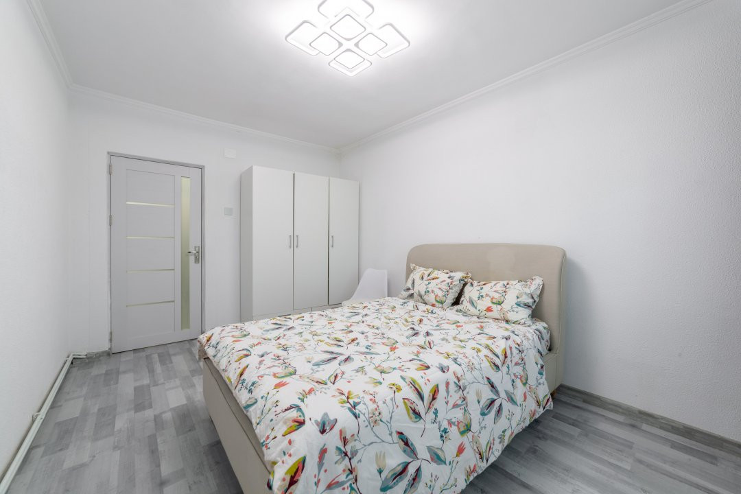 Ultracentral Primarie Pitești – ap. 2 camere + loc de parcare, decomandat