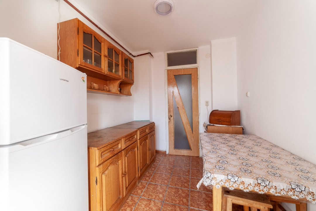 Apartament de 3 camere Câmpulung zona Visoi