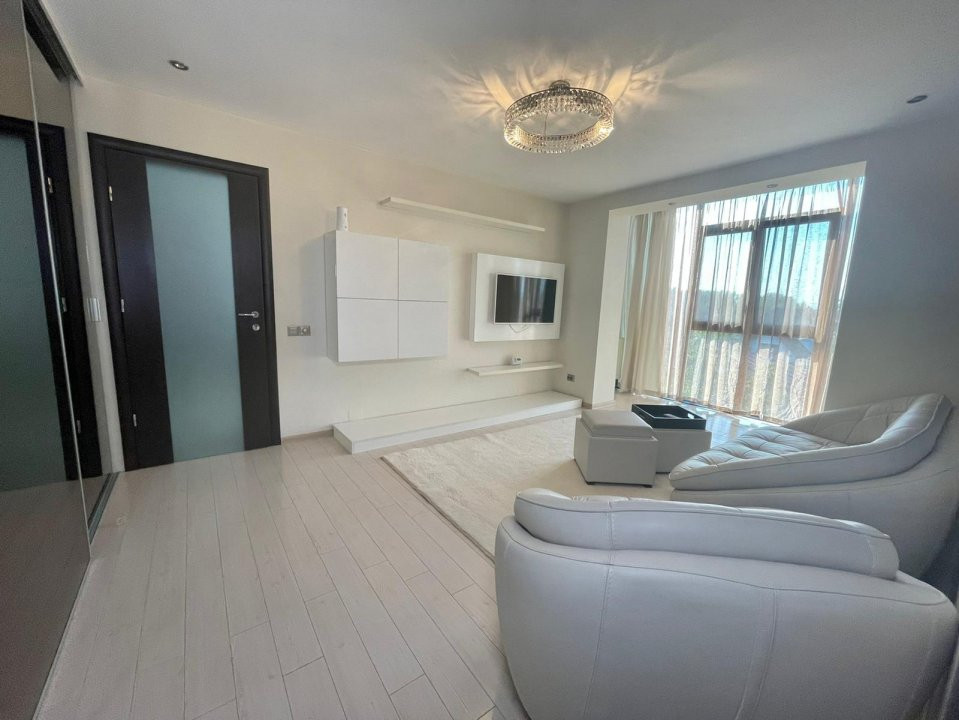 0% Comision De Închiriat Apartament 3 camere Pitesti- zona Marasesti!