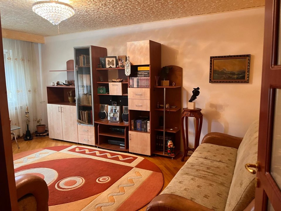 Apartament 2 camere spatios si primitor – George Enescu, zona Liceul Energetic
