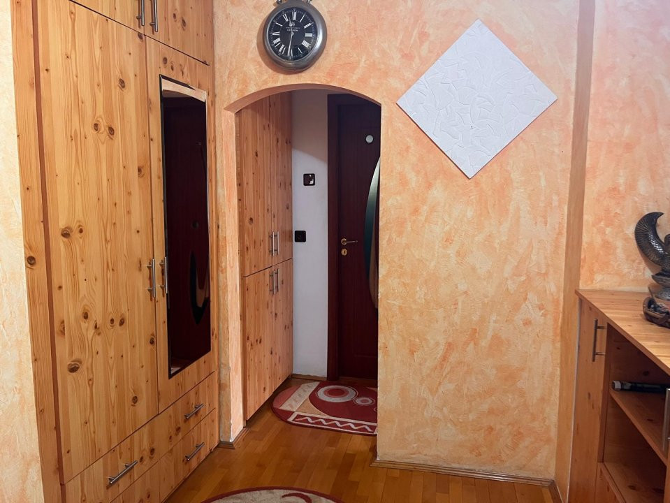 Apartament 2 camere spatios si primitor – George Enescu, zona Liceul Energetic