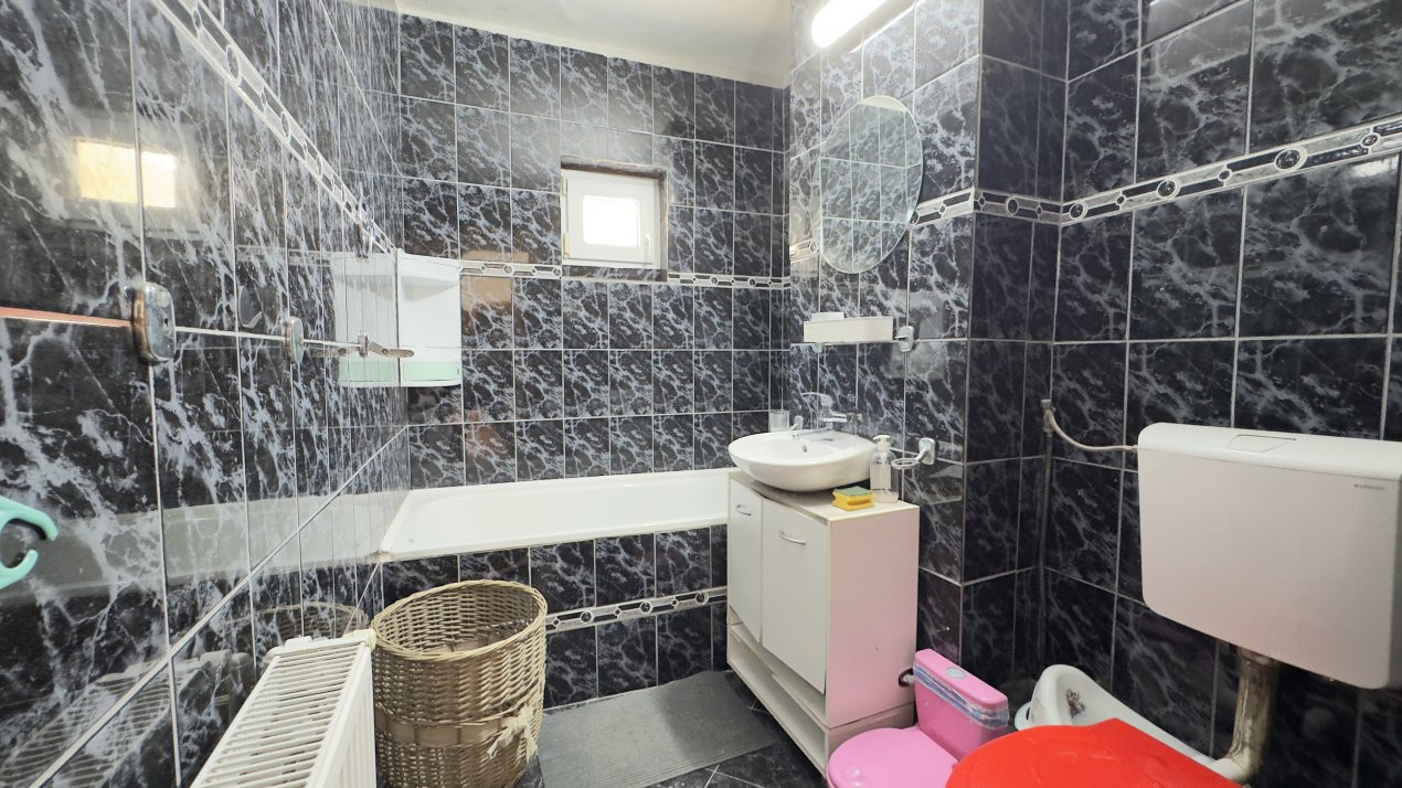 Apartament 2 camere Etaj IV, Carei MV1 -Zona Dr.Coica-Str. N.Titulescu