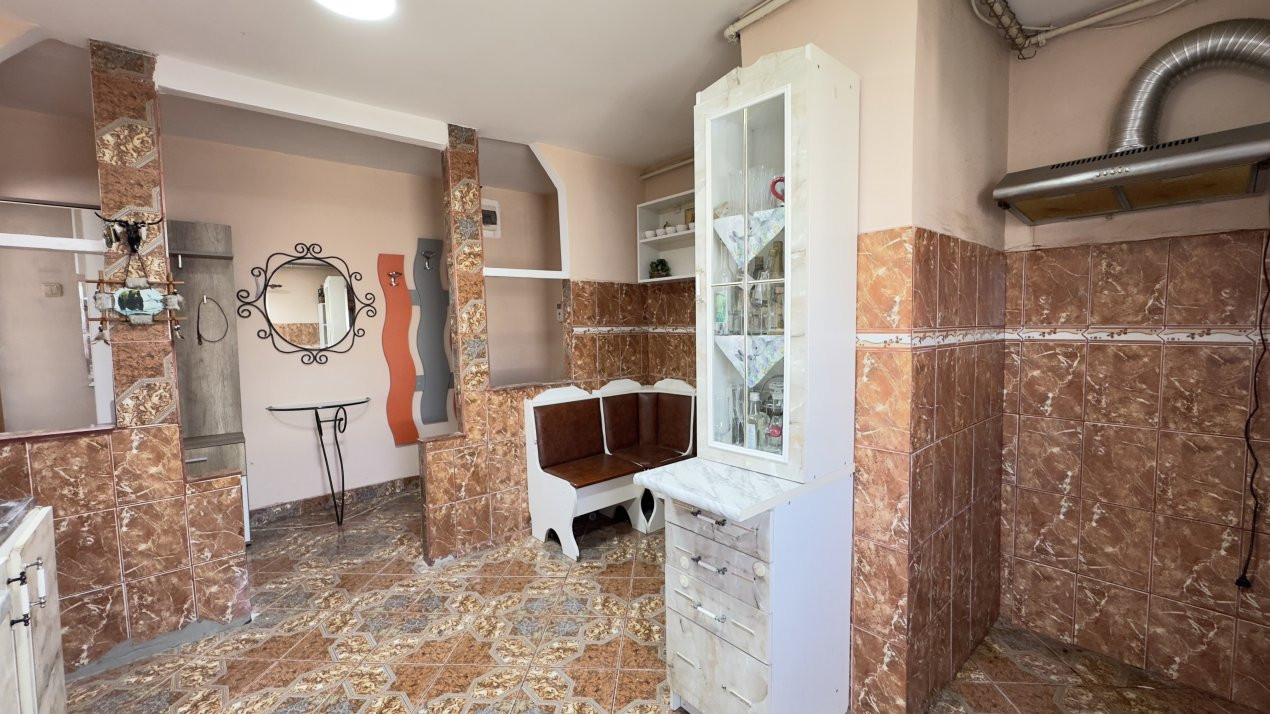 Apartament 2 camere Etaj IV, Carei MV1 -Zona Dr.Coica-Str. N.Titulescu
