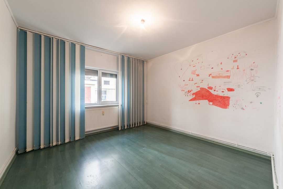 Apartament 4 camere - Bd. Petrochimistilor, Prundu!