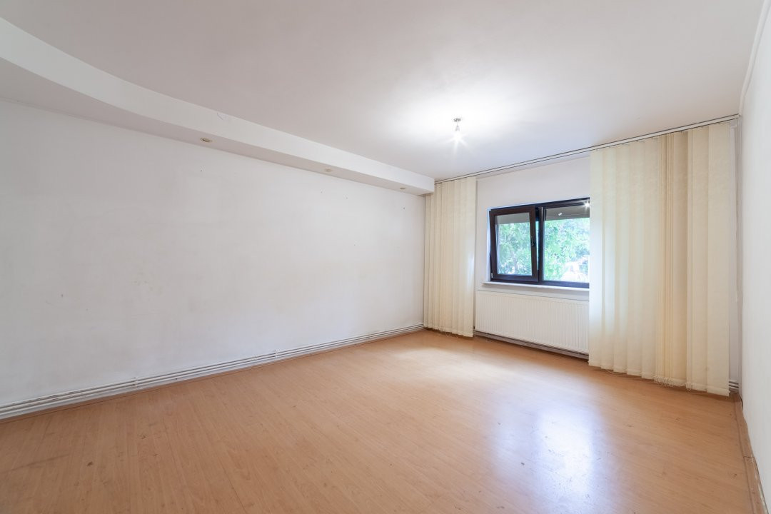 Apartament 4 camere - Bd. Petrochimistilor, Prundu!