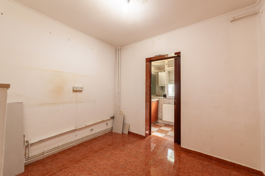 Apartament 4 camere - Bd. Petrochimistilor, Prundu!