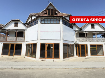 Spațiu de Inchiriat 184 mp, curte 280 mp, B-dul 25 Oct - Carei