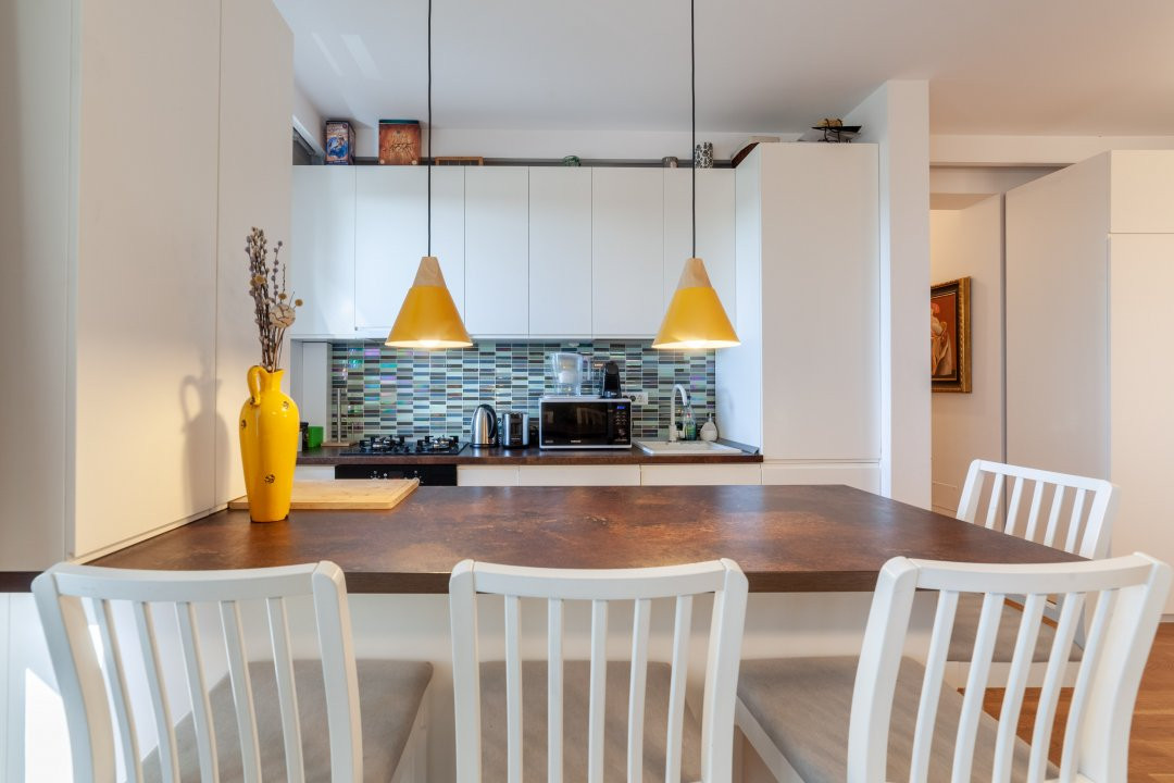 Apartament 3 camere – Bd. Apicultorilor, Bucuresti