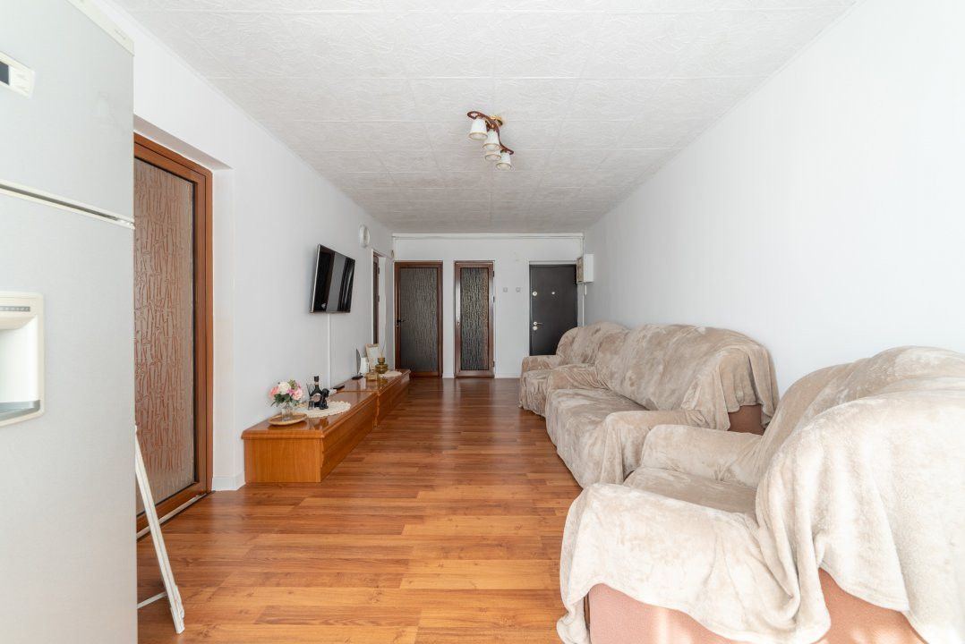 De vanzare- Apartament 3 camere Pitesti-zona Ultracentrala!