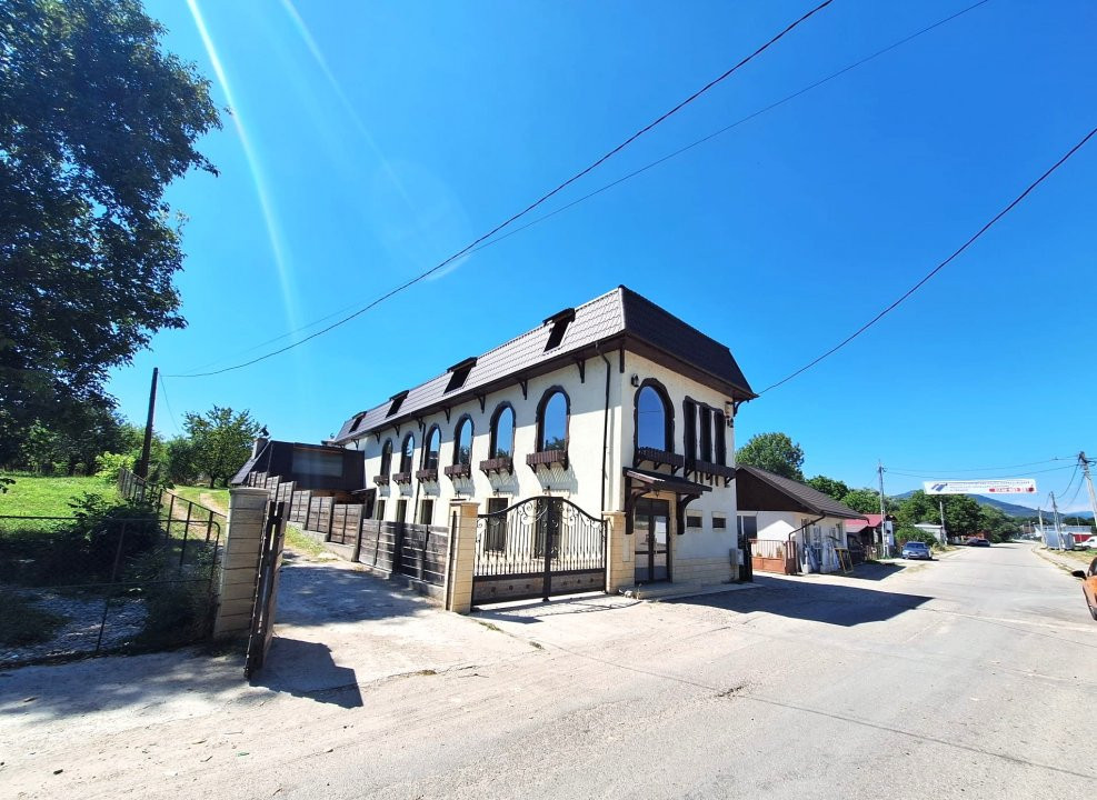 Clădire comercială ideală pentru restaurant, evenimente, spațiu multifunctional