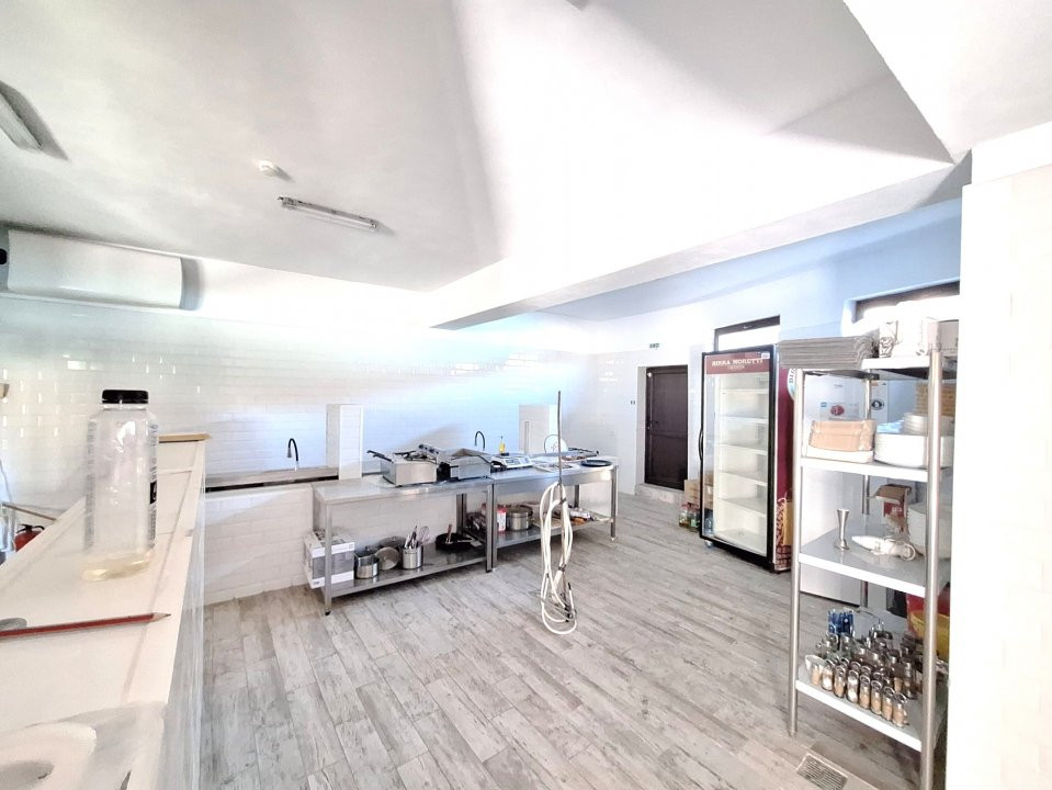 Clădire comercială ideală pentru restaurant, evenimente, spațiu multifunctional