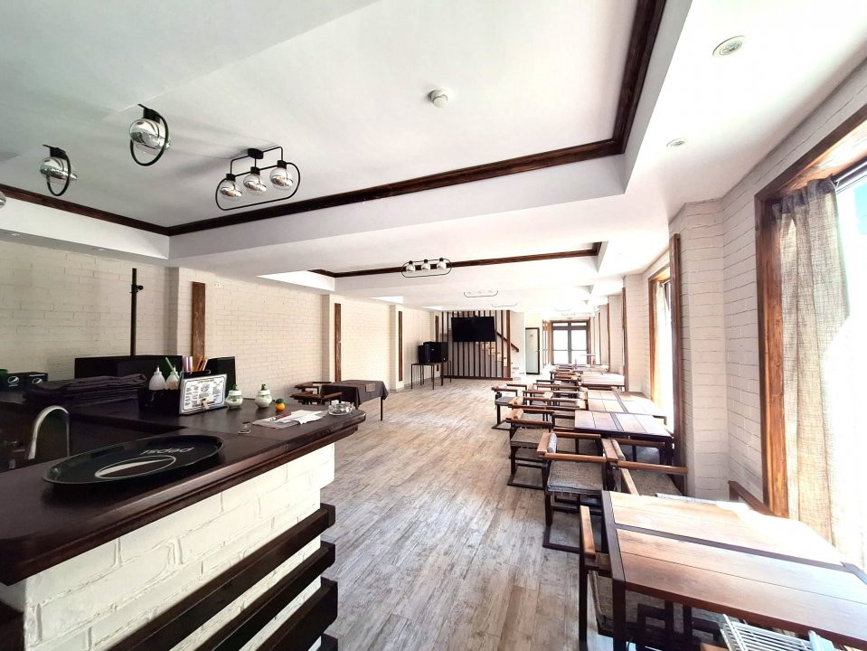 Clădire comercială ideală pentru restaurant, evenimente, spațiu multifunctional