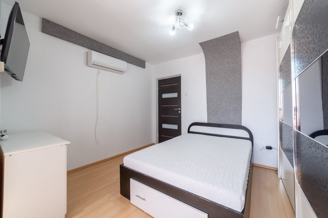 Apartament ultracentral 3 camere -munte- Câmpulung Muscel!