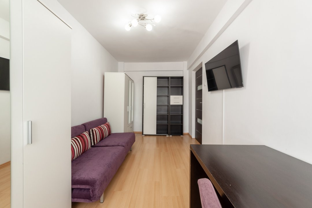 Apartament ultracentral 3 camere -munte- Câmpulung Muscel!