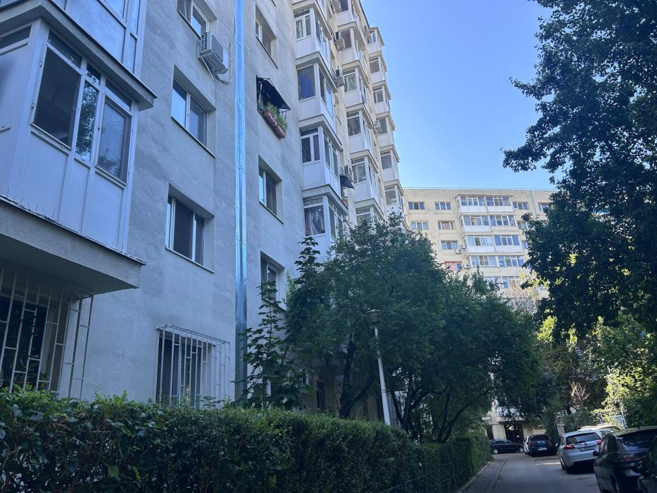 Apartament 2 camere de renovat – Aleea Vergului