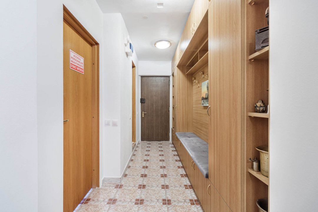 Apartament 3 camere | Ideal spatiu birouri | Renovat