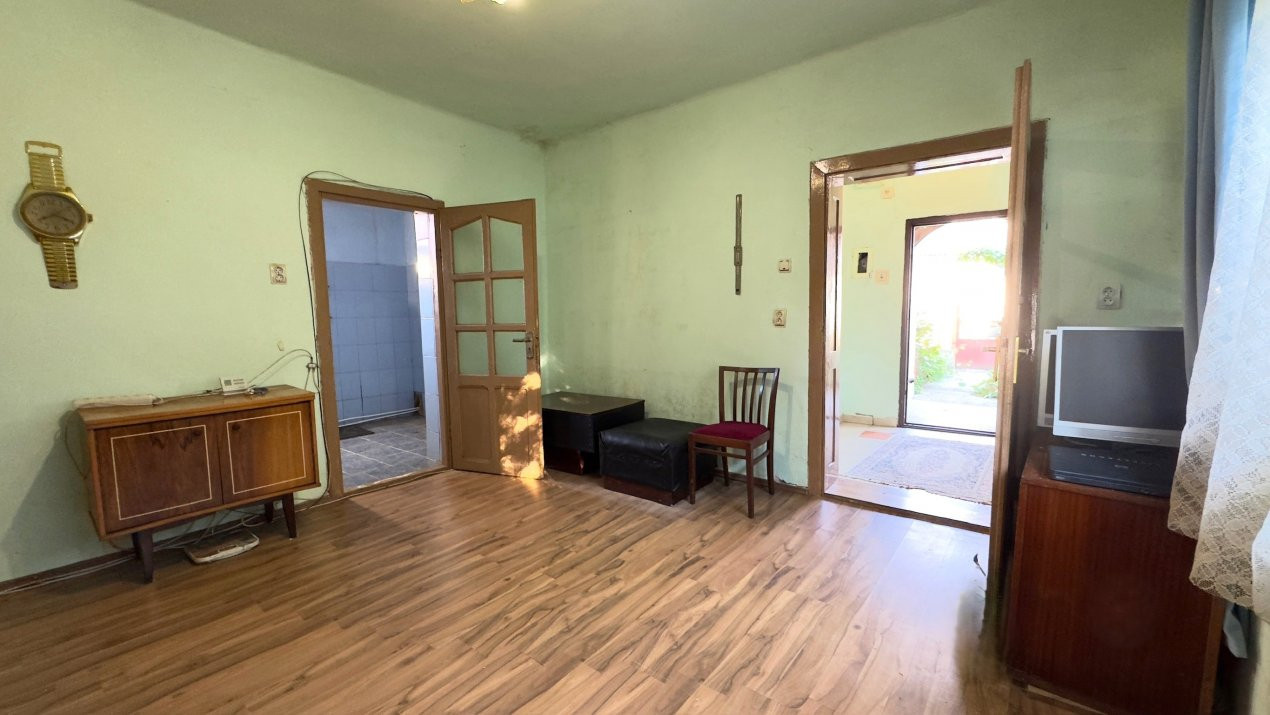 Casă 3 camere,Teren 450 mp Str. N. Grigorescu Nr.1-Carei- Comision 0% cumpărător