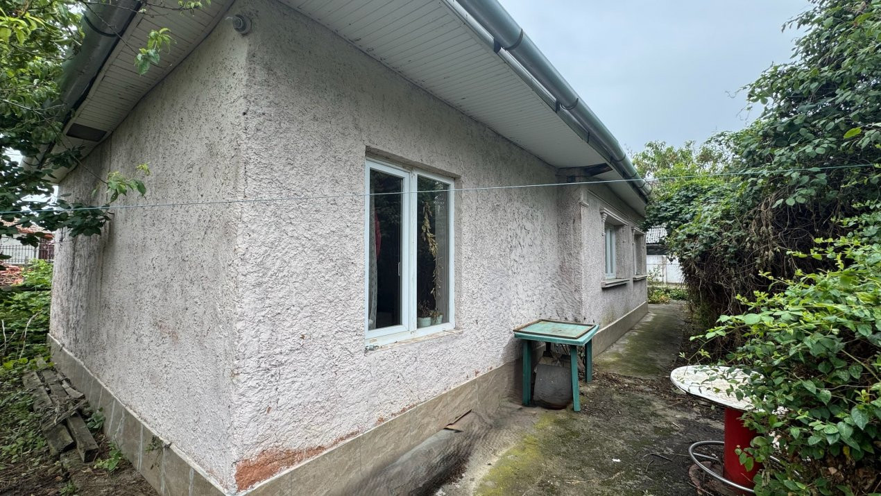 Casă 3 camere,Teren 450 mp Str. N. Grigorescu Nr.1-Carei- Comision 0% cumpărător