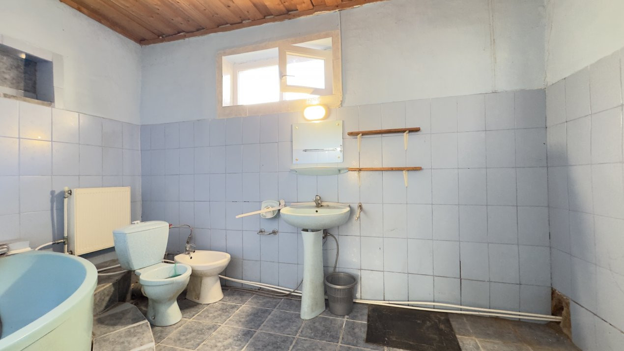 Casă 3 camere,Teren 450 mp Str. N. Grigorescu Nr.1-Carei- Comision 0% cumpărător