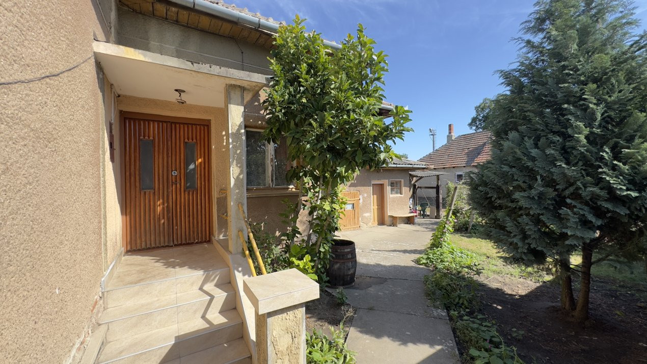 Casă 3 camere, Teren 607 mp Str. Dorului Nr. 4 - Carei - Comision 0% cumpărător