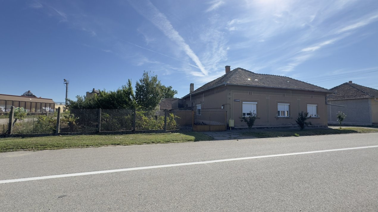 Casă 3 camere, Teren 607 mp Str. Dorului Nr. 4 - Carei - Comision 0% cumpărător