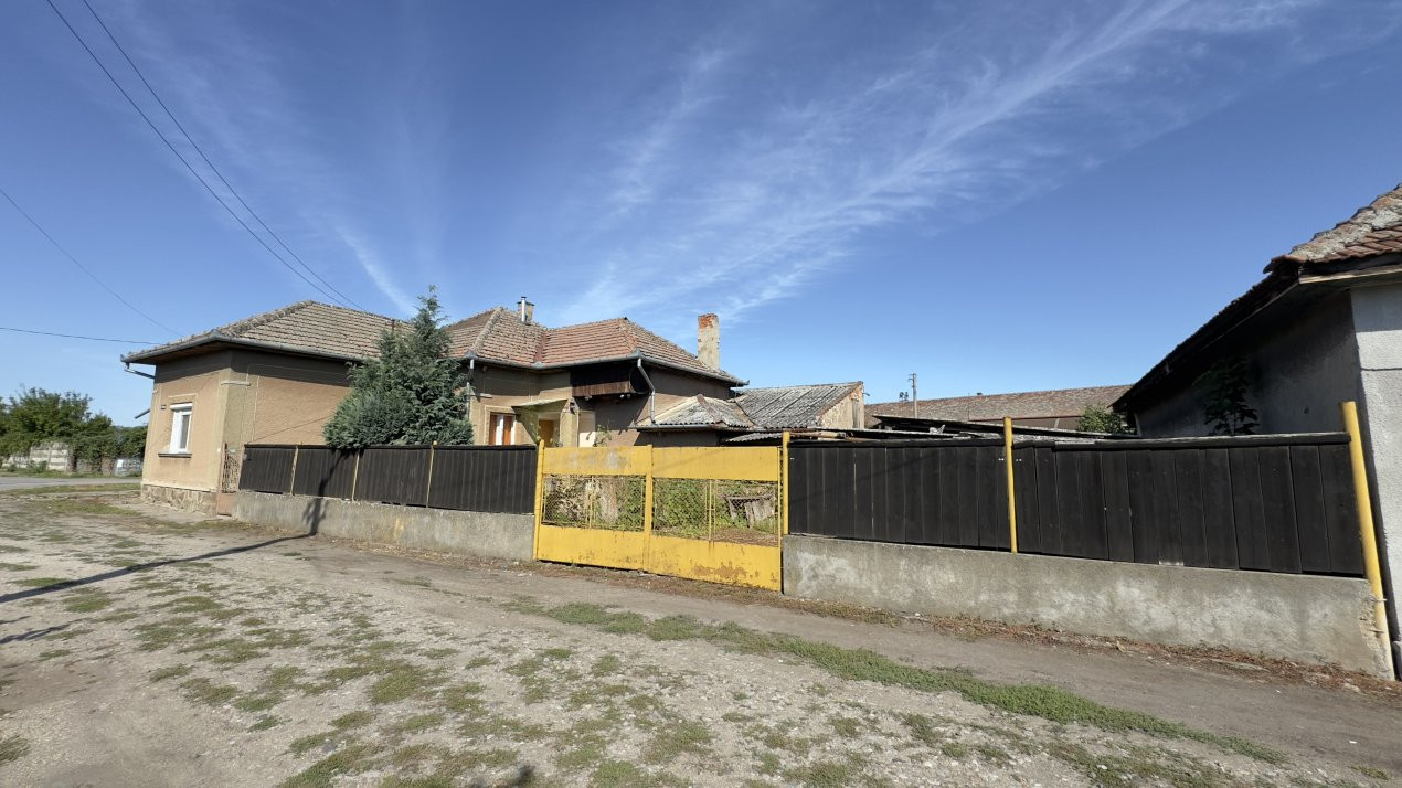 Casă 3 camere, Teren 607 mp Str. Dorului Nr. 4 - Carei - Comision 0% cumpărător