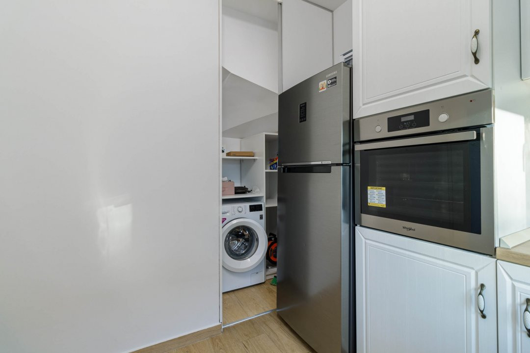 Duplex modern de închiriat cu loc de parcare si curte privata Straulesti 