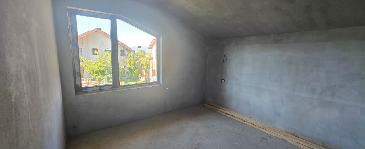 Casă P+M semifinisată în Preajba Mare–personalizeaz-o după stilul tău!