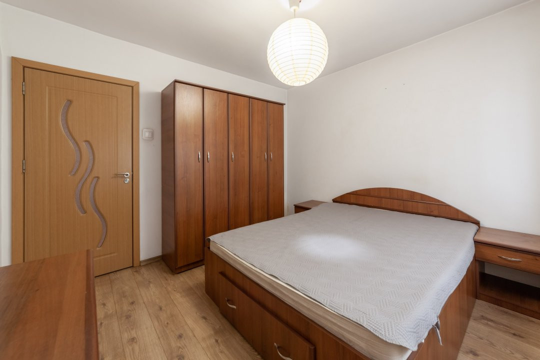 Apartament 3 camere, etaj 1 - Pitesti, Nord!