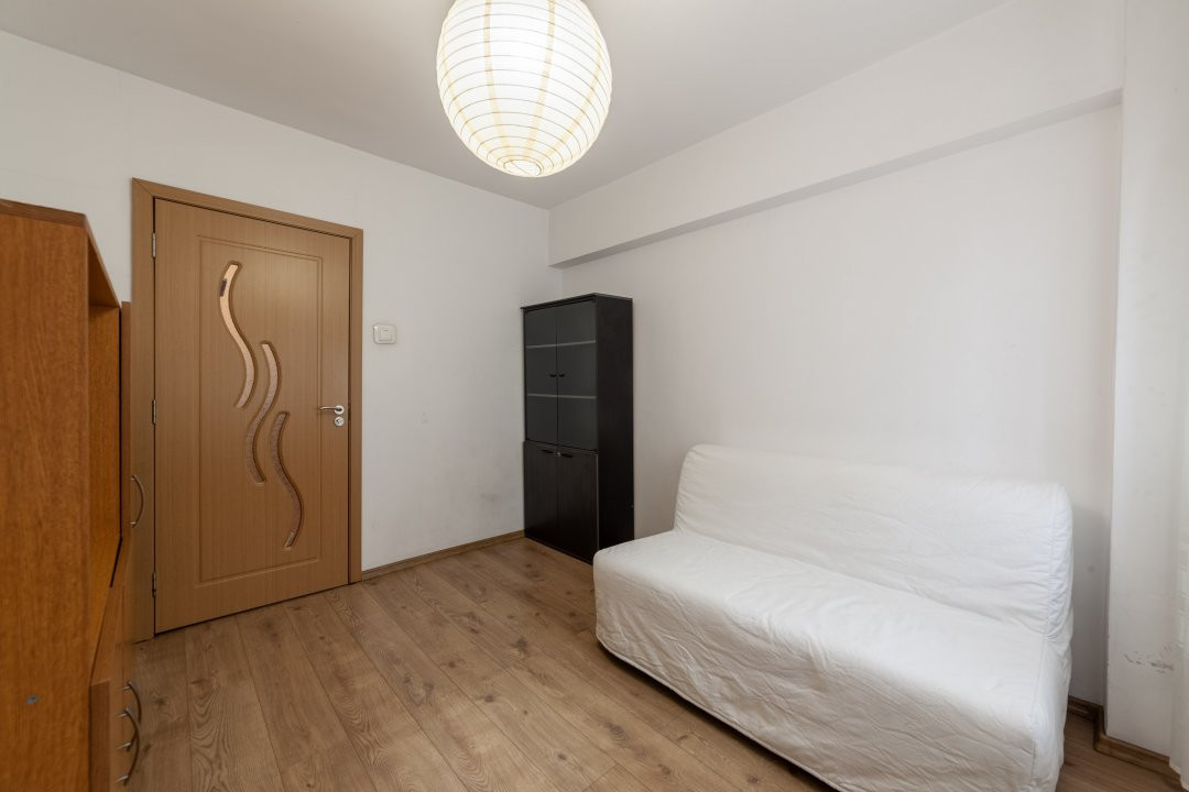 Apartament 3 camere, etaj 1 - Pitesti, Nord!