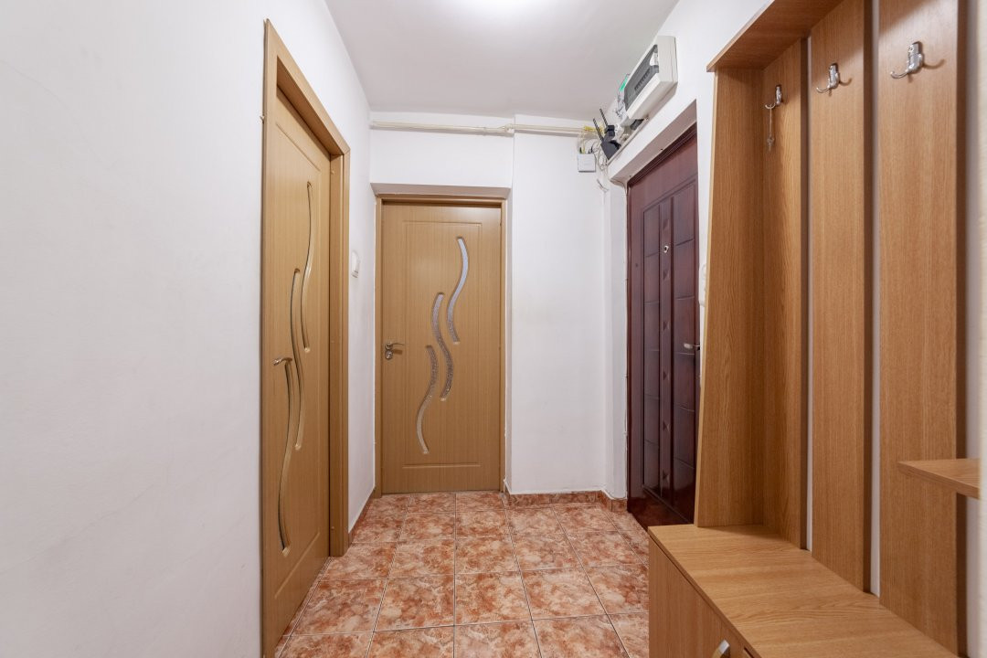 Apartament 3 camere, etaj 1 - Pitesti, Nord!