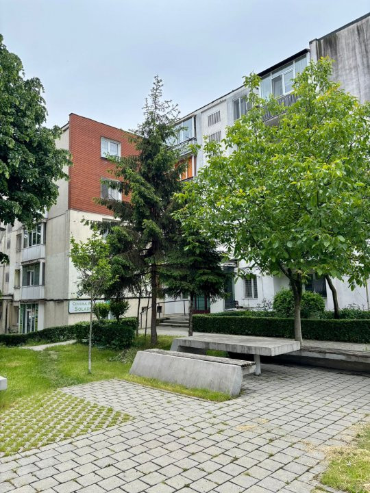 Apartament 2 camere, decomandat, zona centrală, izolat termic, centrală