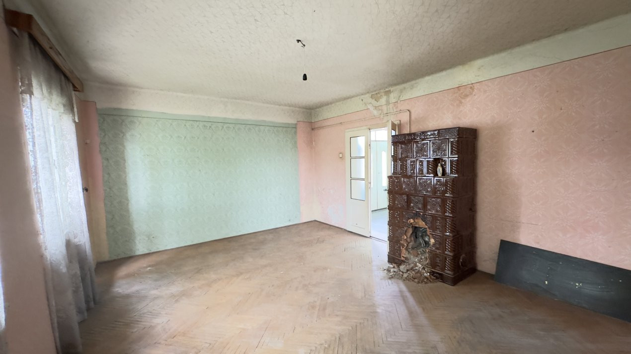 Casă 4 camere cu Teren 501 mp - Str. Albinelor Nr.27 – Carei - Jud. Satu Mare