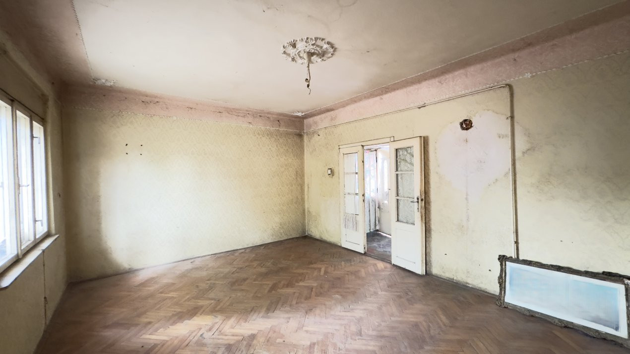 Casă 4 camere cu Teren 501 mp - Str. Albinelor Nr.27 – Carei - Jud. Satu Mare