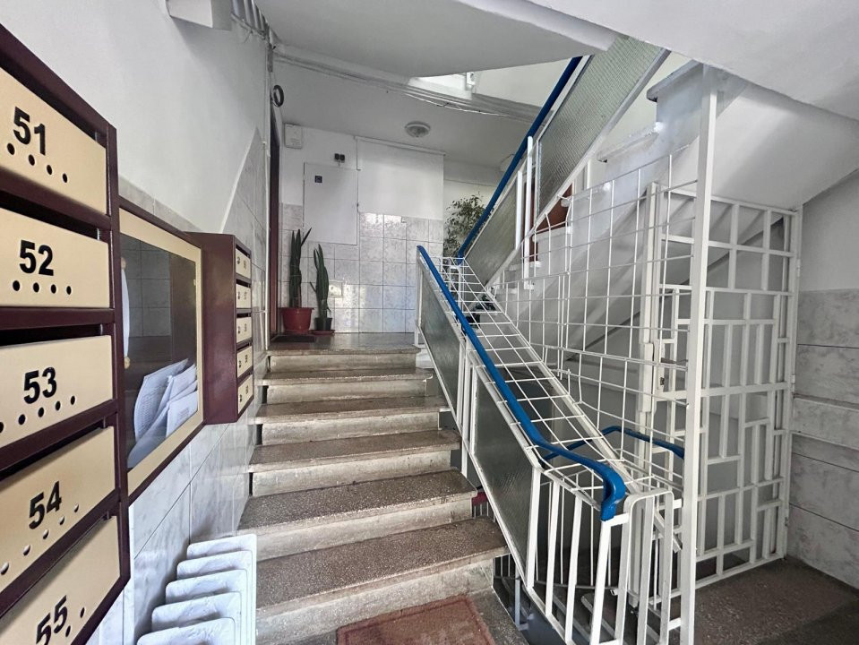 Apartament 3 camere | Centrala proprie | 8 min de metrou 1 Decembrie