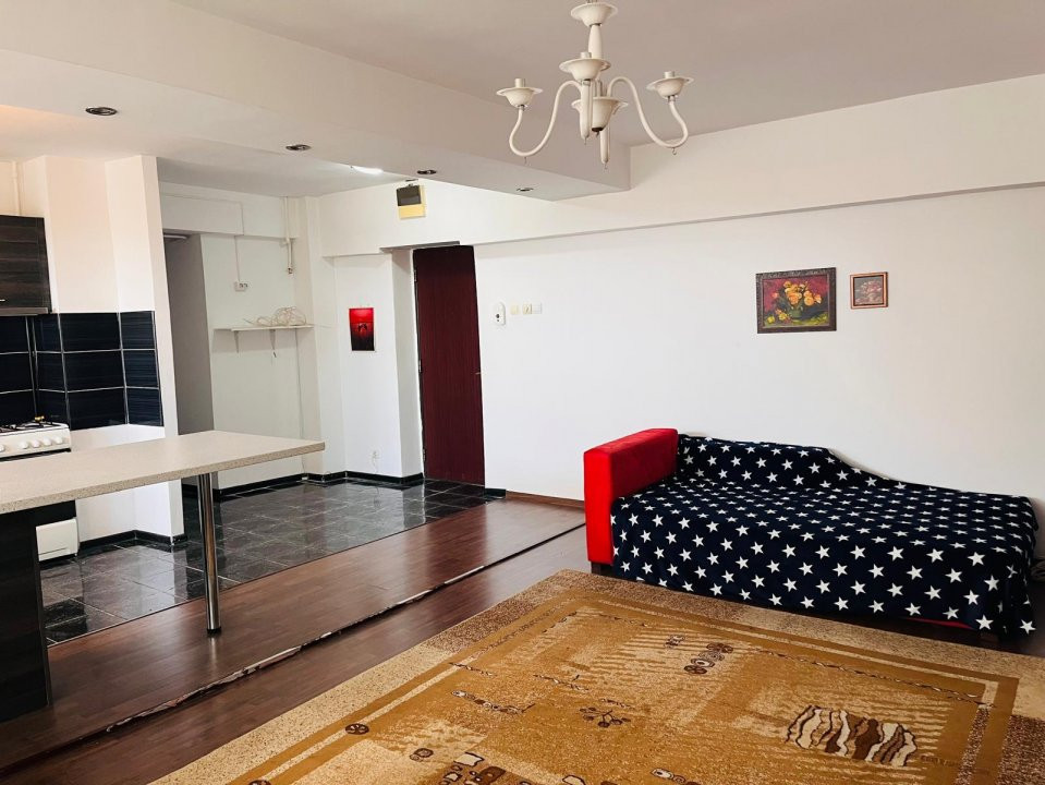 Apartament 3 camere central, spatios, cu priveliste panoramica