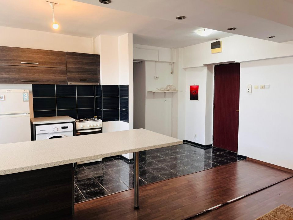 Apartament 3 camere central, spatios, cu priveliste panoramica