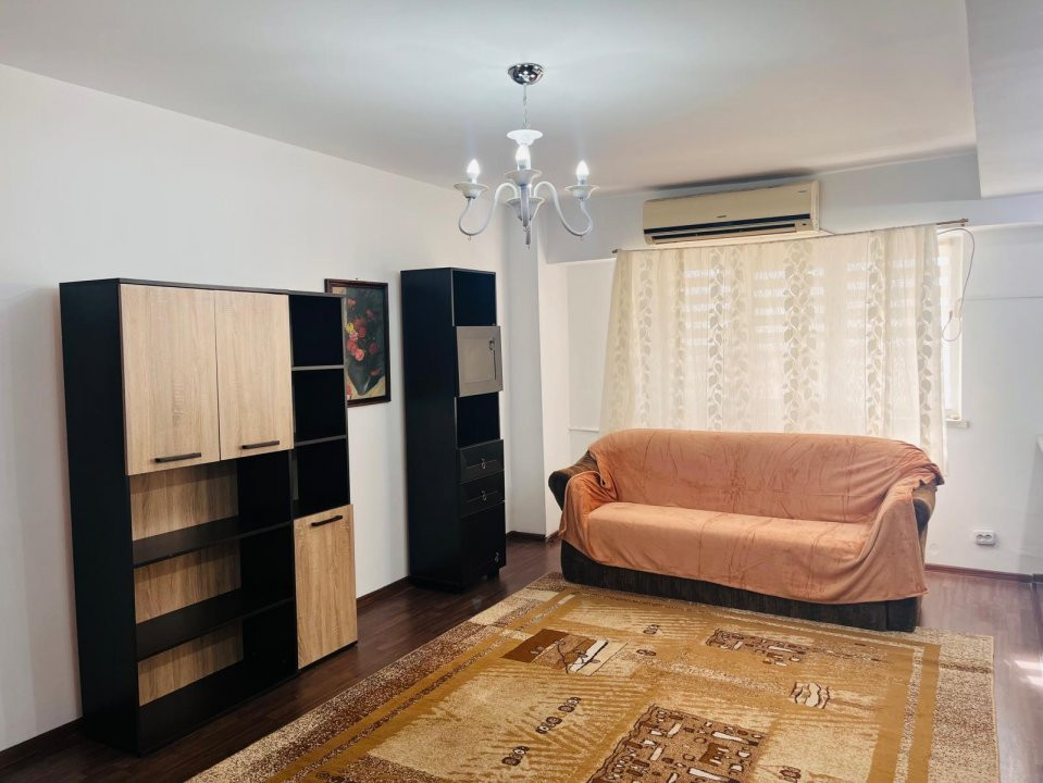 Apartament 3 camere central, spatios, cu priveliste panoramica