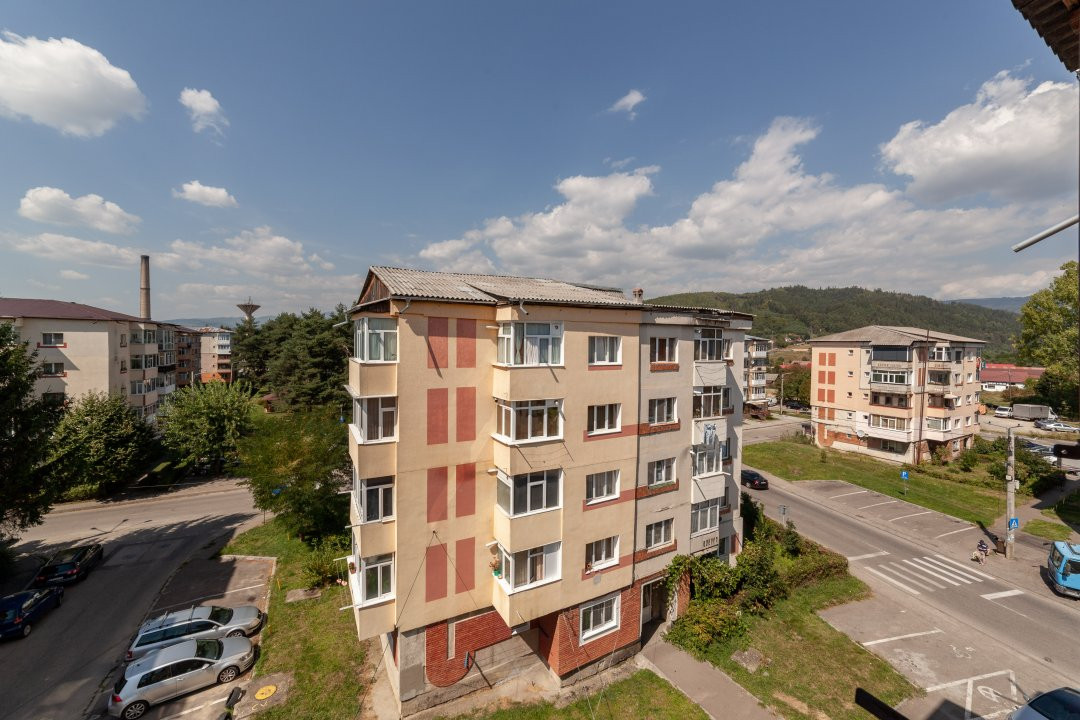 Apartament la gri Câmpulung Muscel zona Grui
