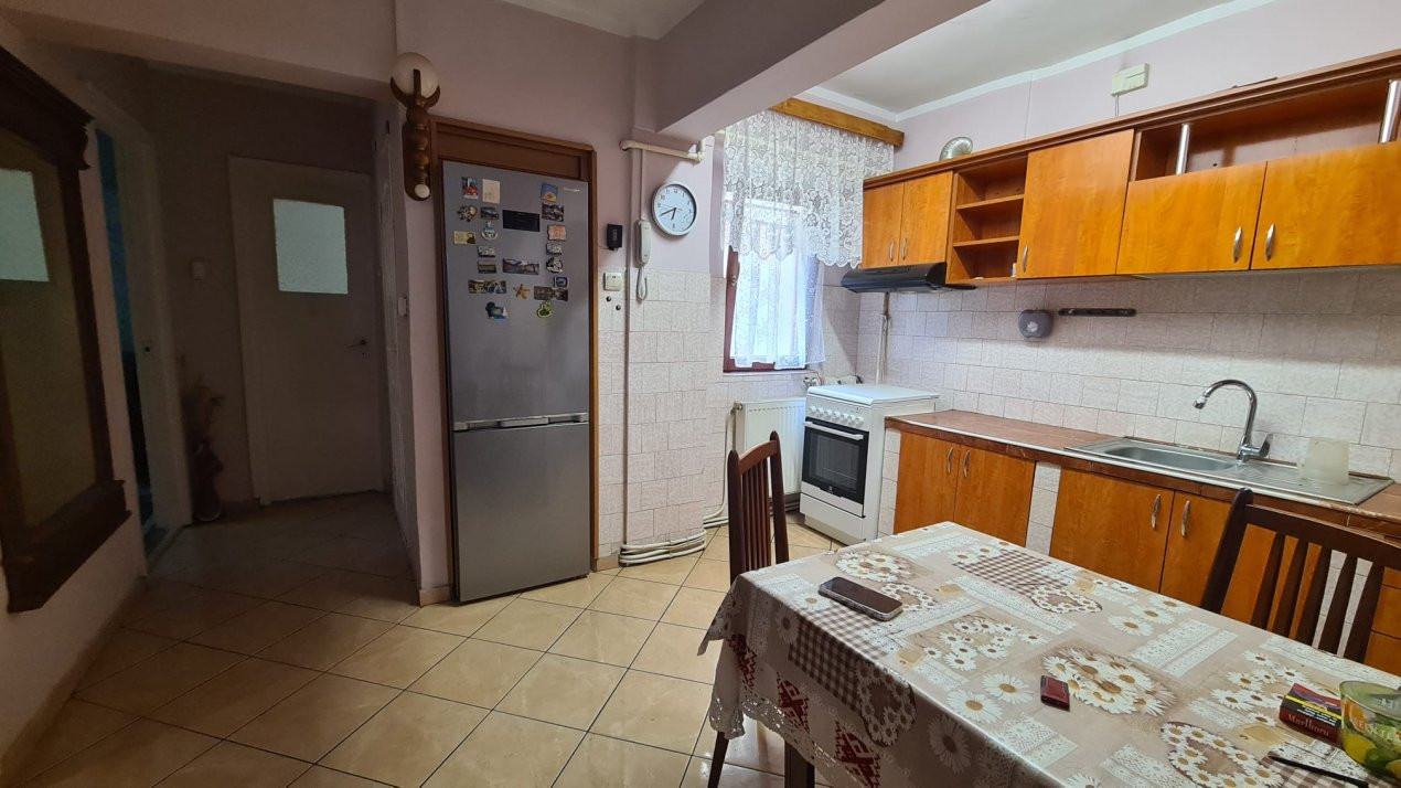 De vânzare Apartament 3 camere Micro 16 et 1