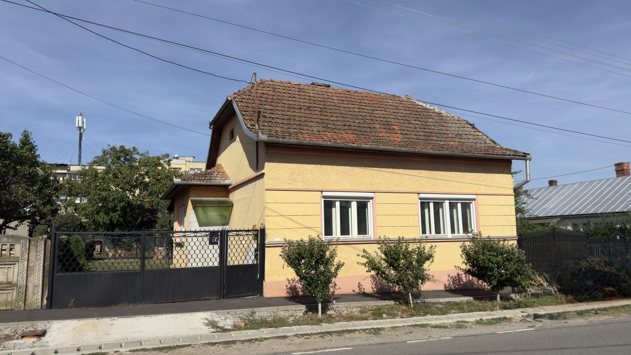  Casă 3 camere, Teren 510 mp - Str. Câmpului nr.4 - Loc. Tășnad, Jud. Satu Mare