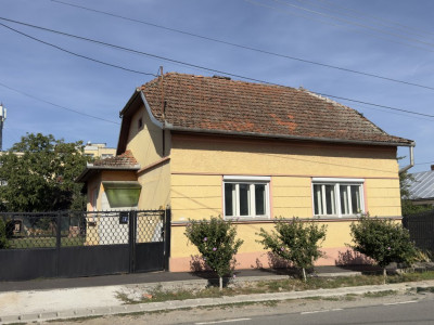  Casă 3 camere, Teren 510 mp - Str. Câmpului nr.4 - Loc. Tășnad, Jud. Satu Mare