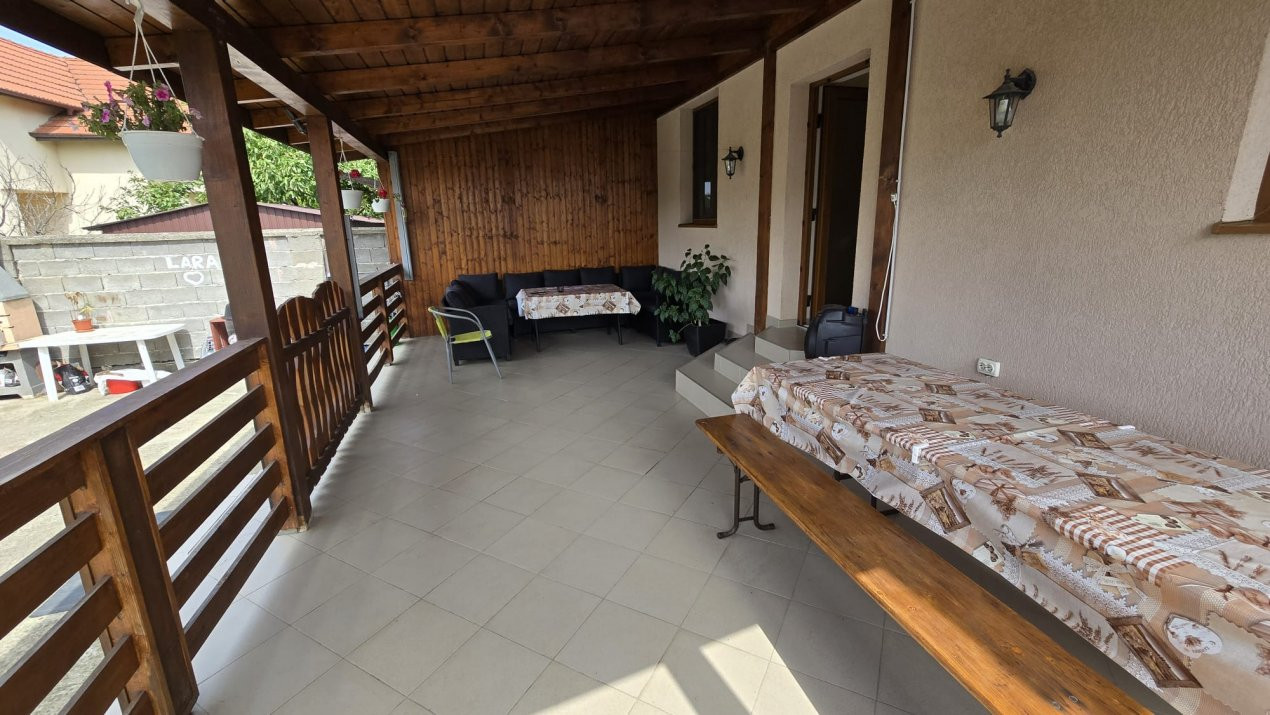 De Vânzare Casă Păuleștiului 9 ari teren