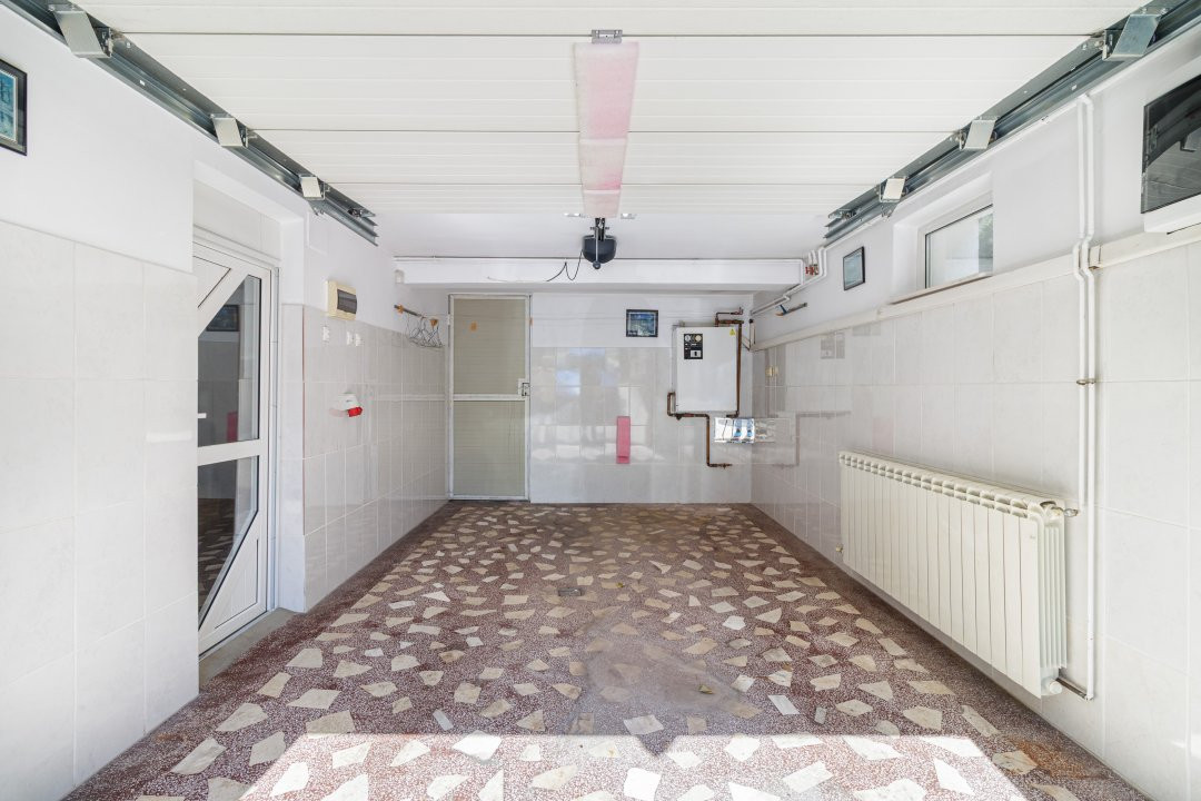 De inchiriat – Casa pentru sediu de firma / birouri – Sector 4