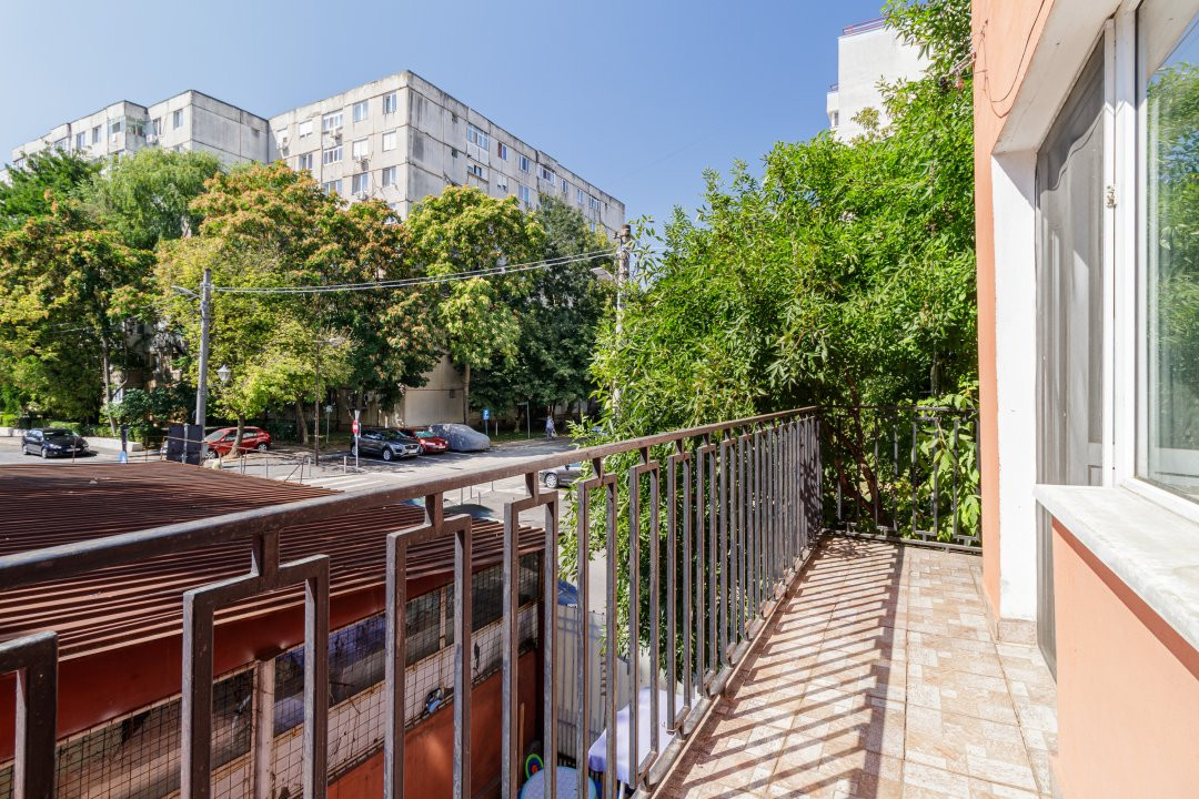 Casa cu curte | Potential pentru rezidenta sau afacere| Aparatorii Patriei