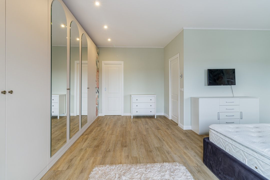 Apartament superb cu vedere panoramica spre lac!