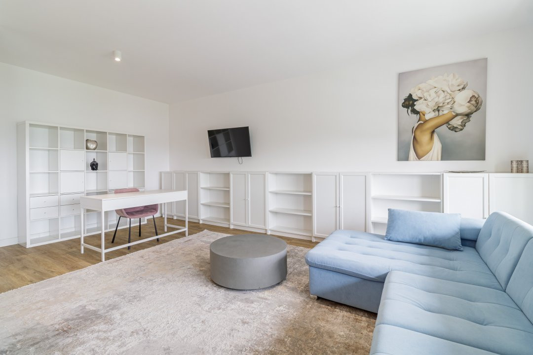 Apartament superb cu vedere panoramica spre lac!