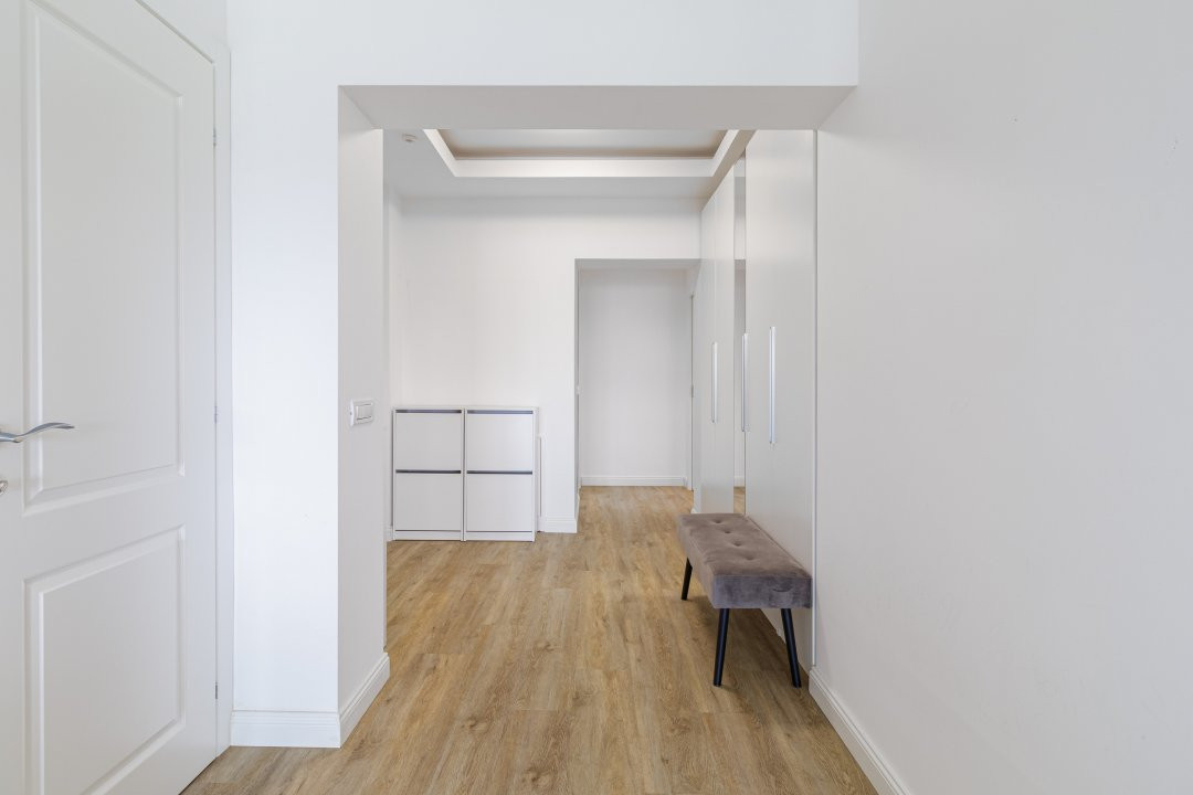 Apartament superb cu vedere panoramica spre lac!